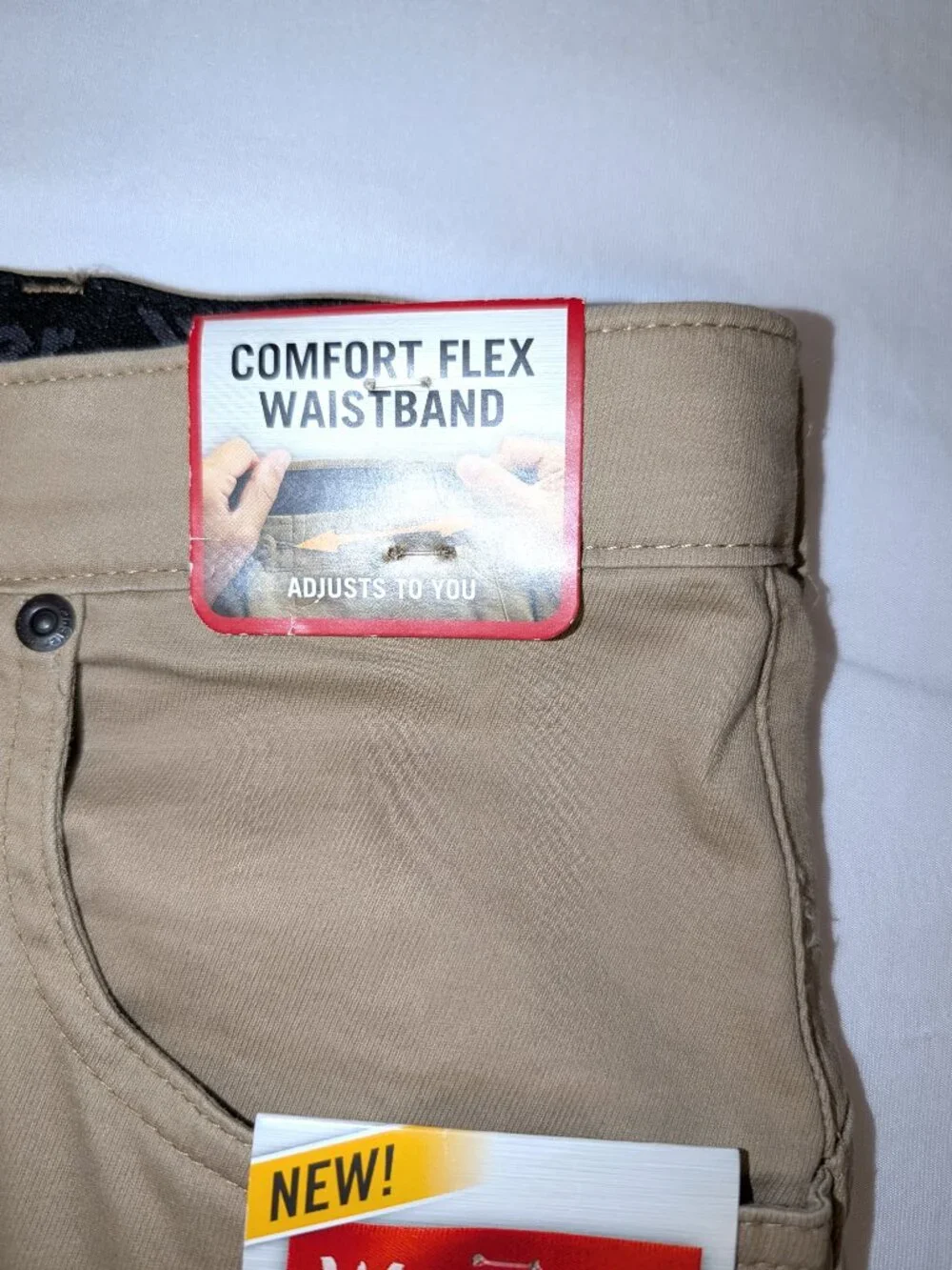 NWT Wrangler Men's | 40x32 Straight Fit Performance Series Khaki Tan Pants